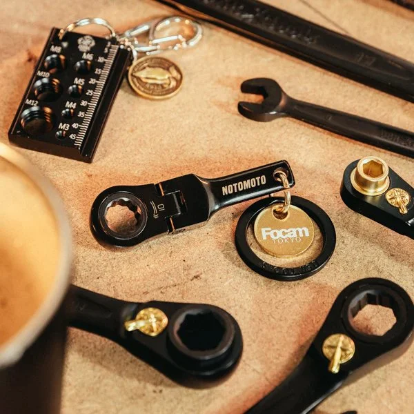 SMONKEY キーホルダー Hitoshi Okamoto 2014 OSK TOOLS NOTOMOTO X FOCAM TOKYO (10MM KEY CHAIN) — DTLA Auto Storage